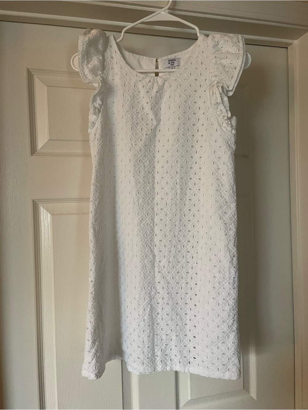 CROWN & IVY White Eyelet Flutter Sleeve Sheath Dress Size 16